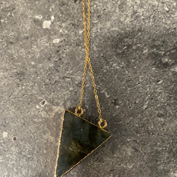 Labradorite Triangle Crystal Necklace 14kt carat gold filled - Picture 4 of 6